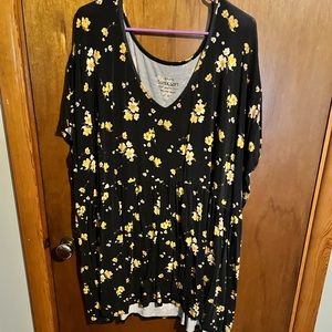 Torrid super soft top size 5